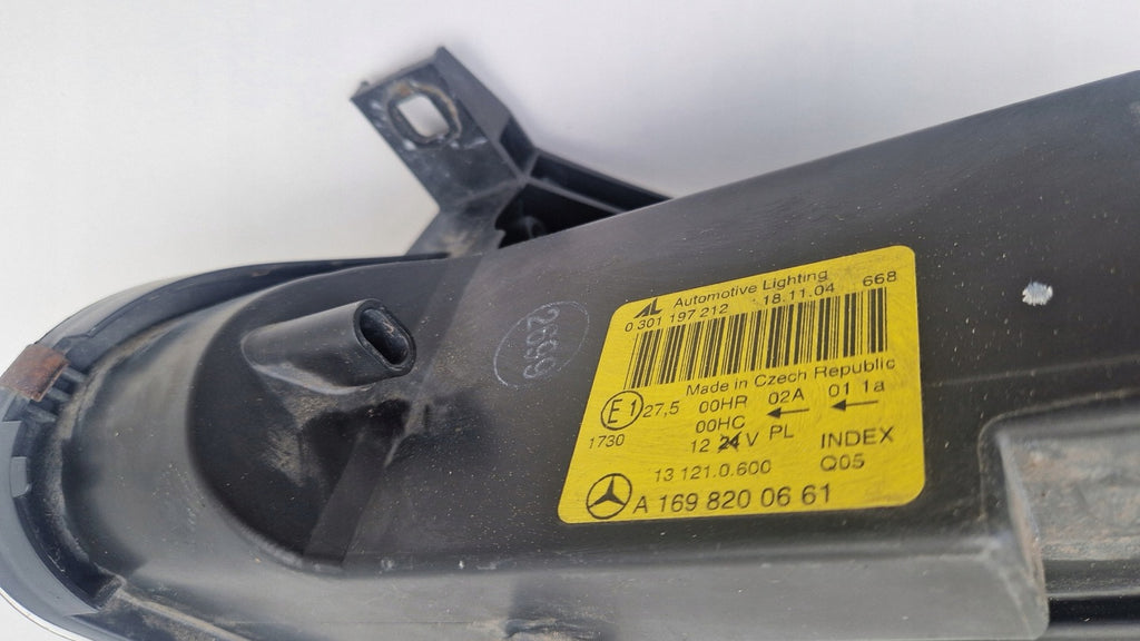 Frontscheinwerfer Mercedes-Benz W169 A1698200661 Rechts Scheinwerfer Headlight