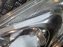 Laden Sie das Bild in den Galerie-Viewer, Frontscheinwerfer Opel Corsa D S276340130 13432889 Links Scheinwerfer Headlight SCH5933397206zg