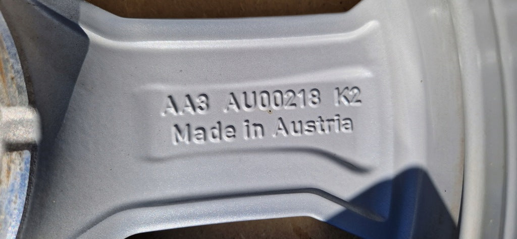 1x Alufelge 17 Zoll 6.5" 5x112 38ET Glanz Silber 83A071497 Audi Rim Wheel FEL5406683897je