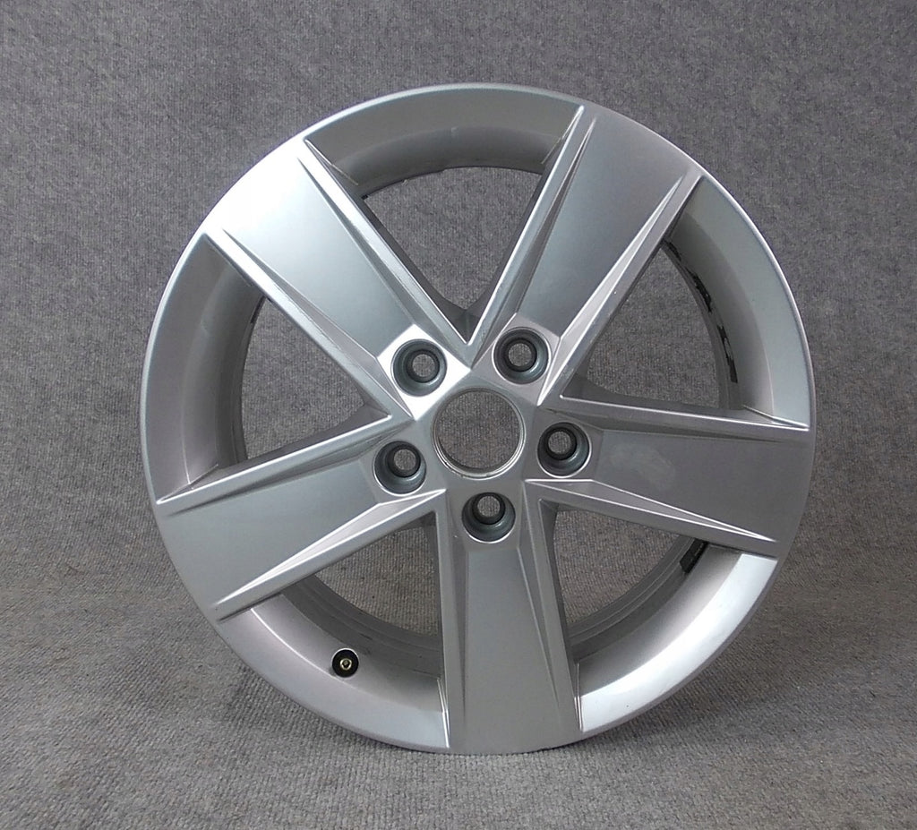 1x Alufelge 16 Zoll 6.0" 5x112 48ET Glanz Silber 5E0601025M Skoda Octavia Iii