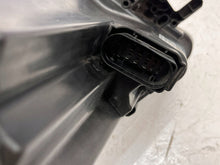 Load image into Gallery viewer, Frontscheinwerfer Skoda Superb III 3V1941015C LED Ein Stück (Rechts oder Links)