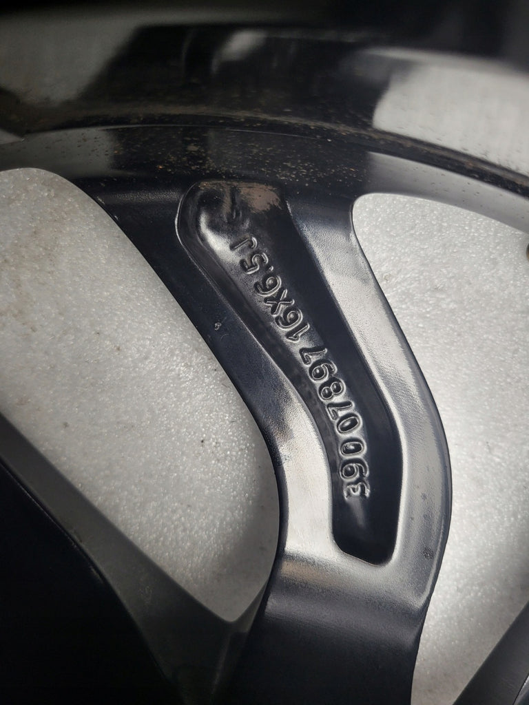 1x Alufelge 16 Zoll 6.5" 4x108 20ET Glanz Schwarz 39007897 Opel Crossland X FEL8193192081kx