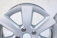 Load image into Gallery viewer, 1x Alufelge 17 Zoll 7.5&quot; 5x130 60ET Matt Silber 7P6601025 VW Touareg 7p6