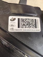 Laden Sie das Bild in den Galerie-Viewer, Frontscheinwerfer Ford F1EB-13W029-PC Rechts Scheinwerfer Headlight SCH6640601675pj