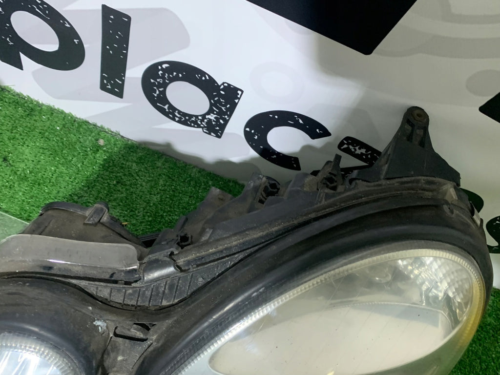 Frontscheinwerfer Mercedes-Benz W211 Xenon Rechts Scheinwerfer Headlight SCH2019411260ri