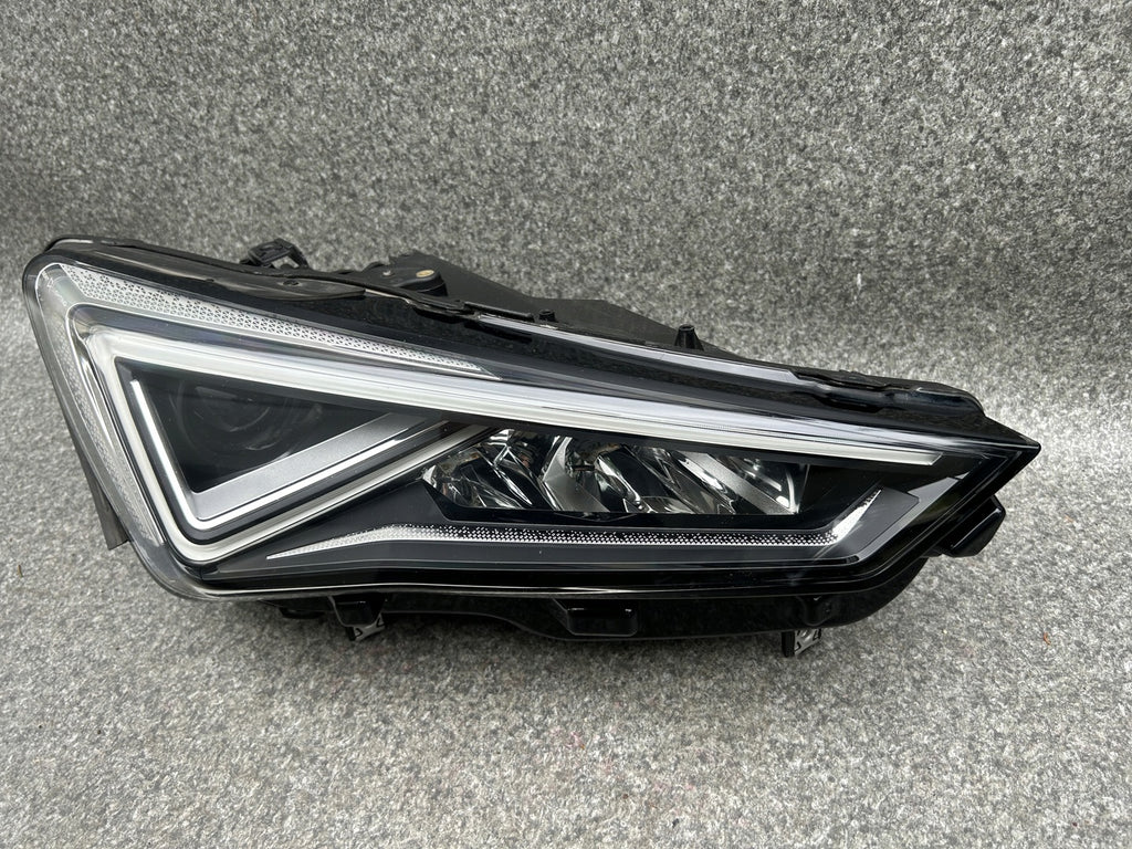 Frontscheinwerfer Seat Tarraco 5FJ941008E Rechts Scheinwerfer Headlight SCH8622323639yi