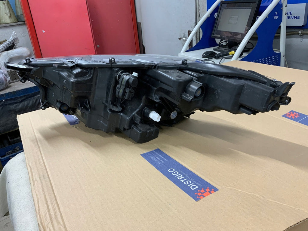 Frontscheinwerfer Toyota Yaris 27583R 27582R LED Rechts Scheinwerfer Headlight SCH8850578121qb