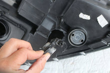 Load image into Gallery viewer, Frontscheinwerfer VW Passat B7 3AB941751 Links Scheinwerfer Headlight SCH8207906033zh