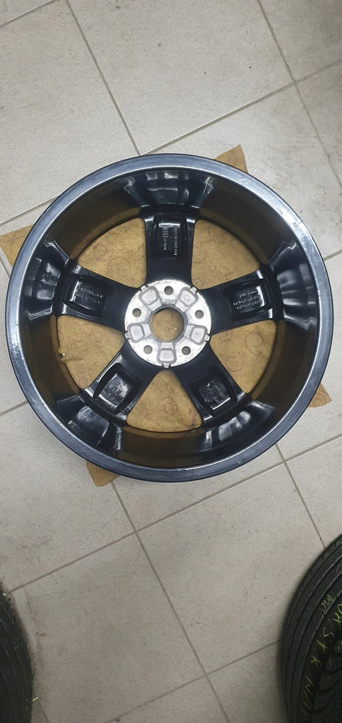 1x Alufelge 17 Zoll 7.0" 5x112 45ET Glanz Schwarz 81A071497AAX1 Audi Q2