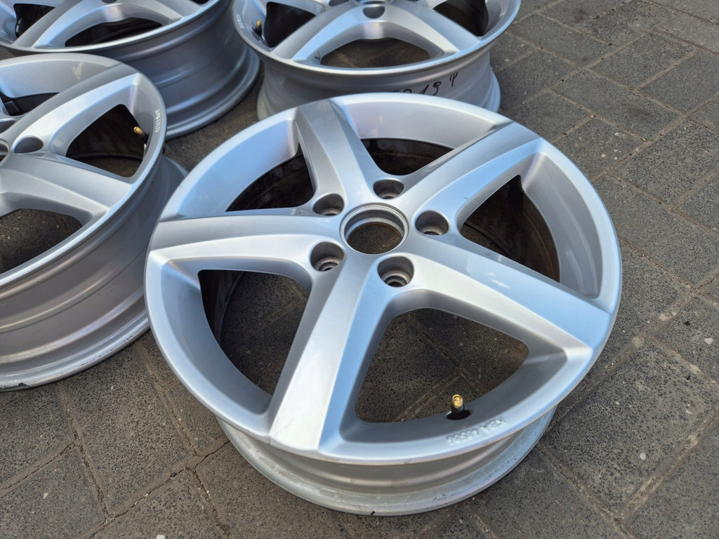 4x Alufelge 16 Zoll 6.0" 5x112 50ET 5K0071496 Audi I Rim Wheel FEL4649469477fi