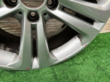 Load image into Gallery viewer, 1x Alufelge 19 Zoll 8.0" 5x120 6796256 BMW 3 F30 Rim Wheel FEL6115785439jw