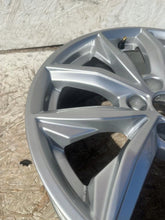 Load image into Gallery viewer, 1x Alufelge 17 Zoll 7.0&quot; 5x112 34ET Glanz Silber 80A601025 Audi Q5 Rim Wheel