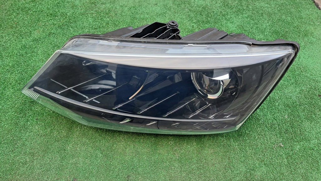 Frontscheinwerfer Skoda Fabia III 6V1941015B LED Links Scheinwerfer Headlight