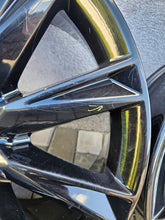 Laden Sie das Bild in den Galerie-Viewer, 2x Alufelge 19 Zoll 8.0" 5x112 45ET Schwarz 89A071499 Audi Q4 Rim Wheel FEL1318117764ca