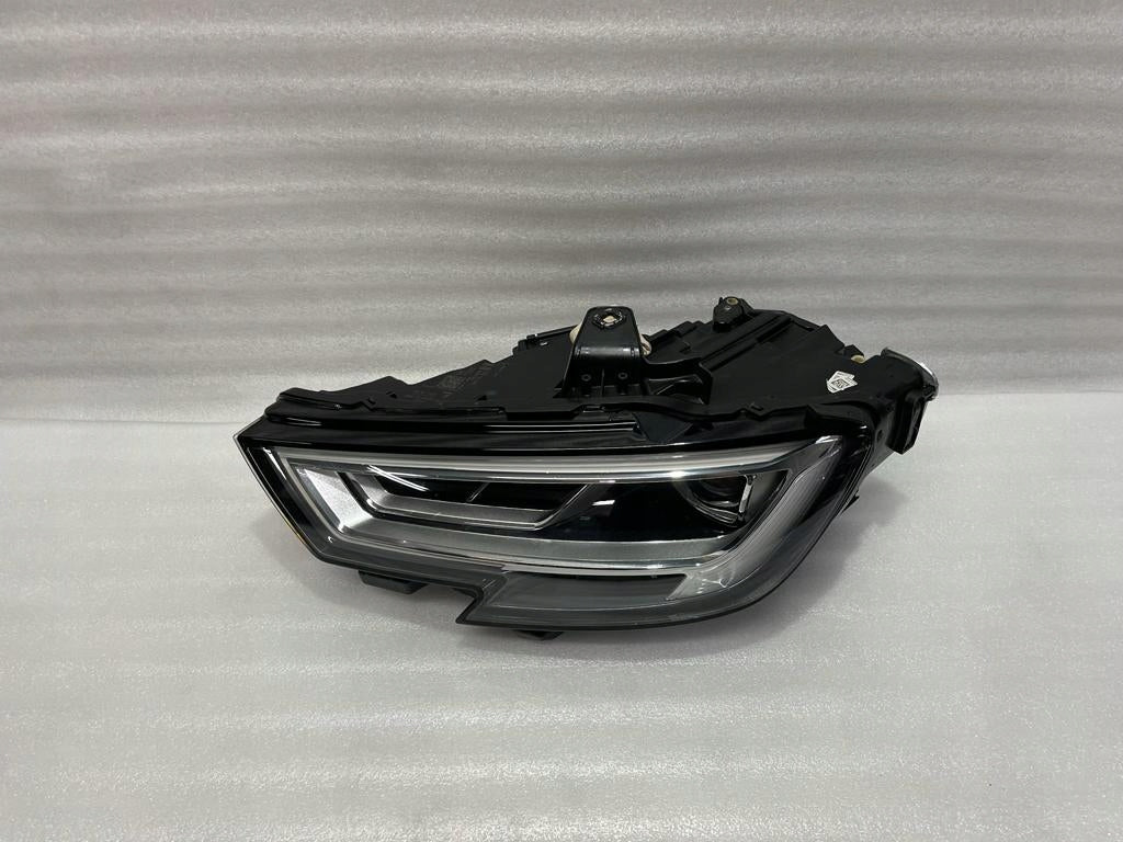 Frontscheinwerfer Audi A3 8V0941033C LED Ein Stück (Rechts oder Links) Headlight