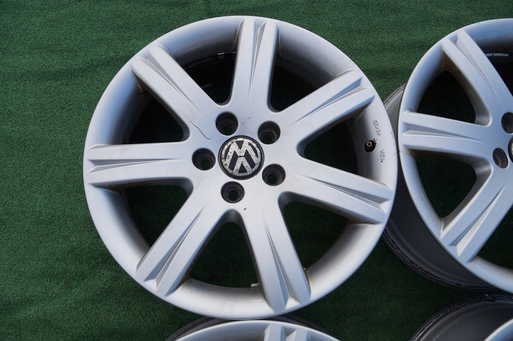 4x Alufelge 17 Zoll 7.0" 5x100 47ET 8J0071497 Audi A3 Tt Golf Iv Rim Wheel FEL2102553191px