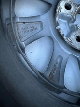 Load image into Gallery viewer, 1x Alufelge 14 Zoll 5.5" 4x100 47ET 52910-B9300 Hyundai Rim Wheel FEL3076737653ss