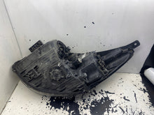 Load image into Gallery viewer, Frontscheinwerfer Kia Soul II Rechts Scheinwerfer Headlight SCH1402517519tc