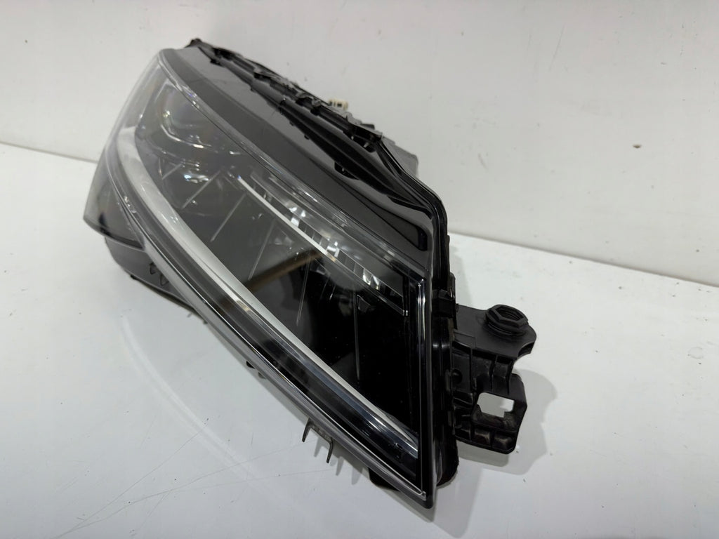 Frontscheinwerfer Skoda Superb III 3V1941016D Rechts Scheinwerfer Headlight SCH6960153557yl