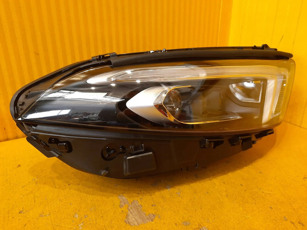 Frontscheinwerfer Mercedes-Benz W177 A1779066201A1779066201 Rechts oder Links SCH3631049502ko