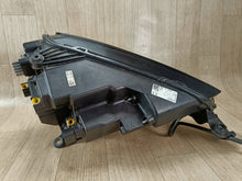 Laden Sie das Bild in den Galerie-Viewer, Frontscheinwerfer Skoda Karoq 57B941009 Full LED Links Scheinwerfer Headlight SCH8217122057up
