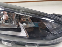 Laden Sie das Bild in den Galerie-Viewer, Frontscheinwerfer Ford Focus JX7B13W029CF Rechts Scheinwerfer Headlight SCH8967274768be