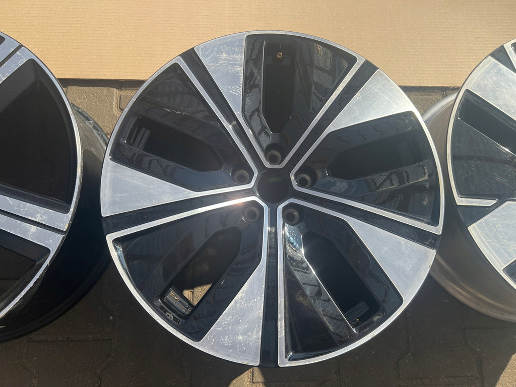 1x Alufelge 19 Zoll 8.0" 5x108 50ET Glanz Silber 32327781 Polestar 1 Rim Wheel