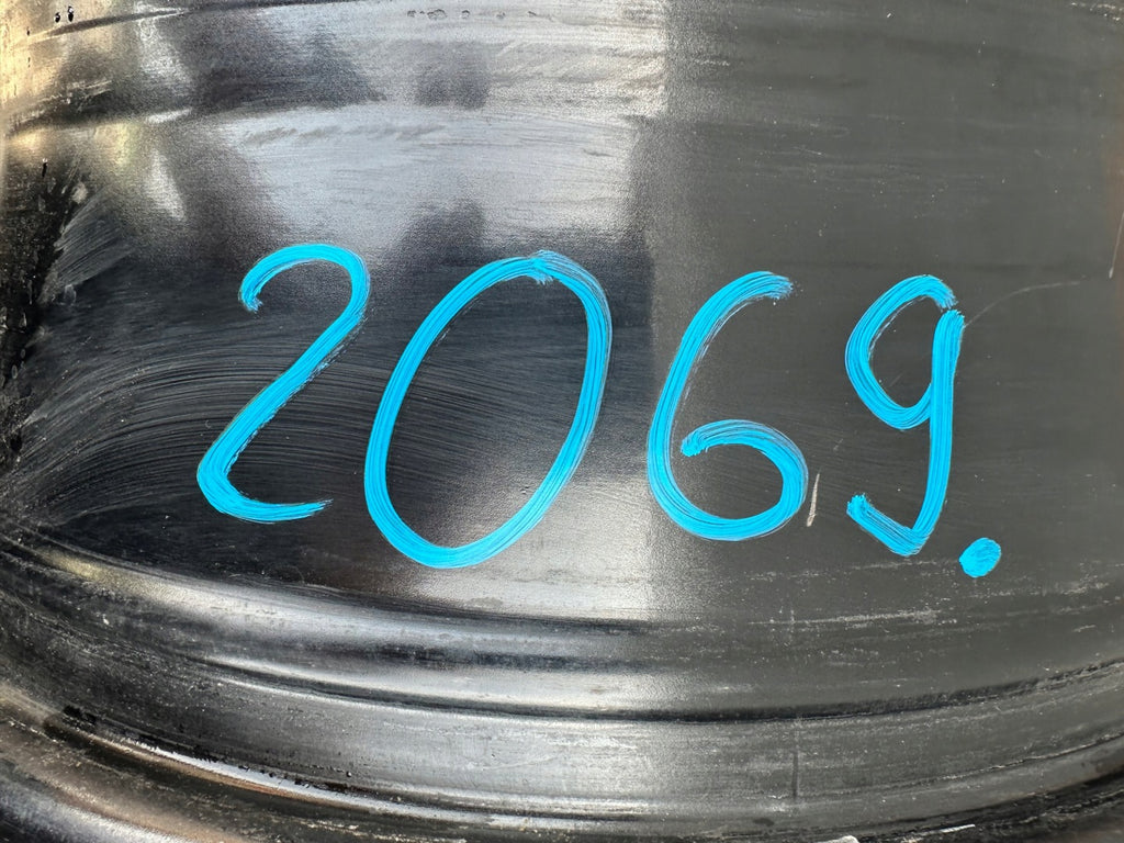 1x Alufelge 17 Zoll 7.0" 5x100 51ET Glanz Schwarz 2G0601025AP VW Rim Wheel FEL8562326189um