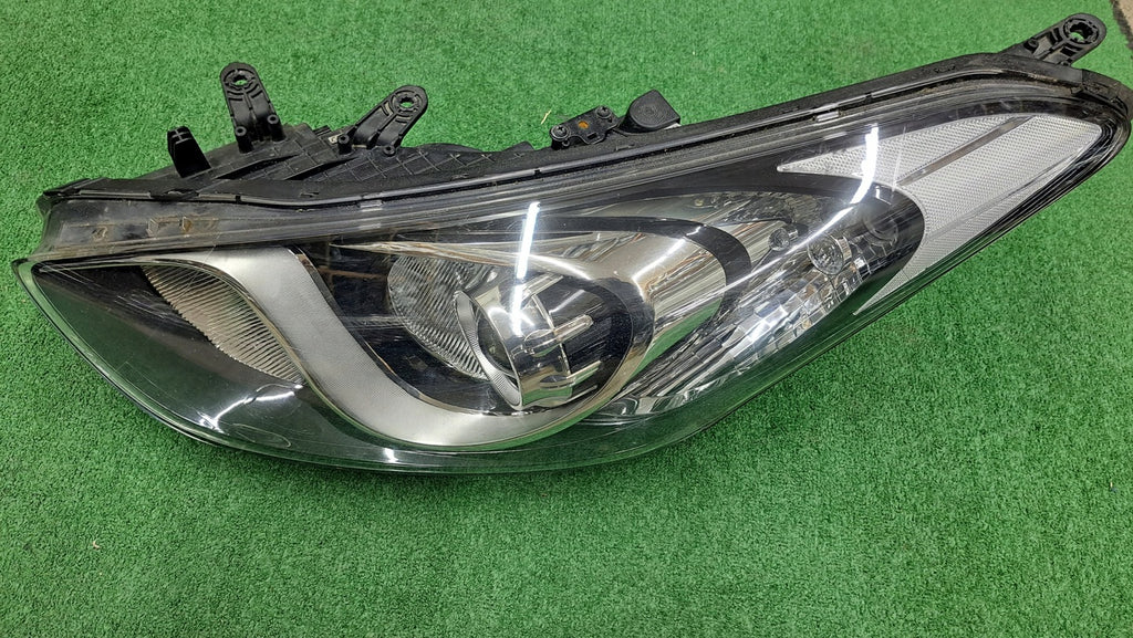 Frontscheinwerfer Hyundai I30 303030 Links Scheinwerfer Headlight