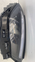 Laden Sie das Bild in den Galerie-Viewer, Frontscheinwerfer Mercedes-Benz W247 A2479066207 Rechts Scheinwerfer Headlight SCH3256769859ud