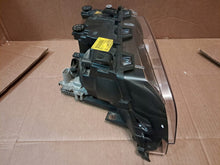 Laden Sie das Bild in den Galerie-Viewer, Frontscheinwerfer BMW Coupe E46 AL07691445 Xenon Links Scheinwerfer Headlight SCH2992698333es
