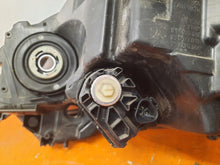 Load image into Gallery viewer, Frontscheinwerfer Honda Hrv Hr-V 100-18205 LED Rechts Scheinwerfer Headlight