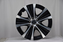 Load image into Gallery viewer, 4x Alufelge 18 Zoll 8.0&quot; 5x112 43ET Glanz Schwarz A2134013700 Mercedes-Benz
