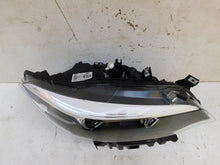 Laden Sie das Bild in den Galerie-Viewer, Frontscheinwerfer BMW 2 F22 F23 8738680-03 LED Rechts Scheinwerfer Headlight SCH8924052963zb