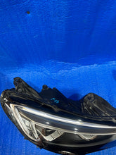 Laden Sie das Bild in den Galerie-Viewer, Frontscheinwerfer Opel Insignia B 39102889 39102888 Rechts oder Links SCH4463557849vr