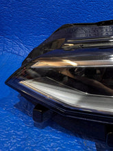 Laden Sie das Bild in den Galerie-Viewer, Frontscheinwerfer VW Golf VIII 5H1941005A LED Links Scheinwerfer Headlight SCH6549406277he