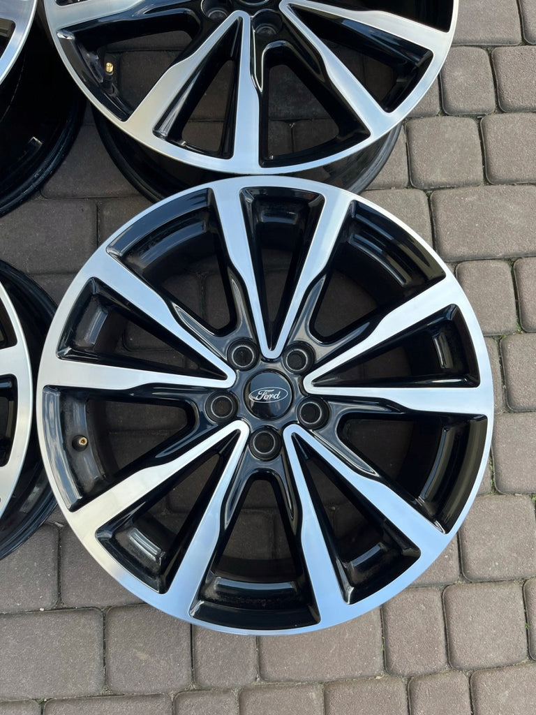 4x Alufelge 18 Zoll 7.5" 5x108 52 5ET Glanz Schwarz GJ5C-1007-P1A Ford Kuga I FEL4752399759un
