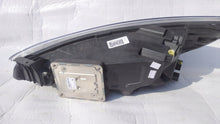 Load image into Gallery viewer, Frontscheinwerfer Ford Focus JX7B-13E014 LED Rechts Scheinwerfer Headlight SCH8986243971tv