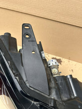 Load image into Gallery viewer, Frontscheinwerfer Mazda Cx30 DFR7-51030 Full LED Rechts Scheinwerfer Headlight