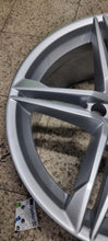 Laden Sie das Bild in den Galerie-Viewer, 1x Alufelge 18 Zoll 8.5" 5x112 29ET Glanz Silber 8W0601025DE Audi B9 Rim Wheel FEL2819550081yg