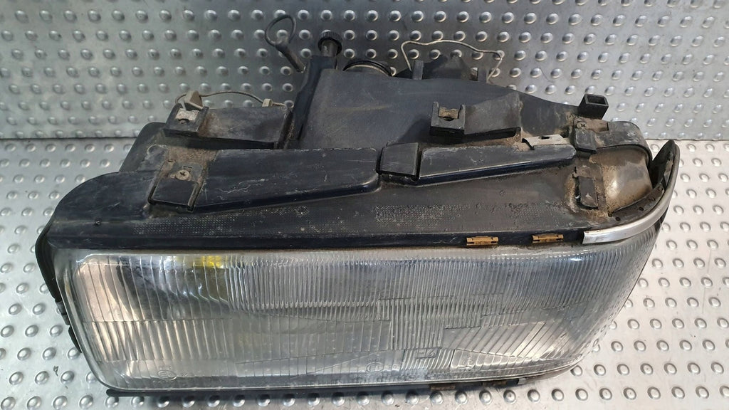 Frontscheinwerfer Audi 200 AWU16626 Links Scheinwerfer Headlight SCH3116665131hh
