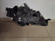 Laden Sie das Bild in den Galerie-Viewer, Frontscheinwerfer Skoda Superb III 3V1941015 Xenon Links Scheinwerfer Headlight