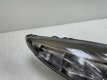 Laden Sie das Bild in den Galerie-Viewer, Frontscheinwerfer Renault Megane III 260100021RRR1 Xenon Rechts Headlight SCH5293872835vu