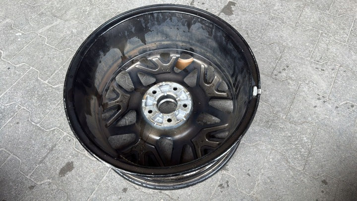 1x Alufelge 18 Zoll 7.5" 5x114.3 50ET Matt Graphit 52910CM300 Hyundai Kona Mg FEL2588112467av