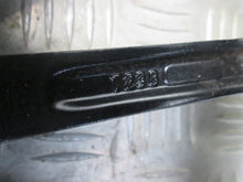 Load image into Gallery viewer, 1x Alufelge 18 Zoll 8.0&quot; 5x120 34ET Glanz Silber BMW 1 Rim Wheel