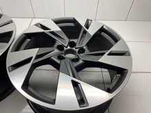 Laden Sie das Bild in den Galerie-Viewer, 1x Alufelge 20 Zoll 9.0&quot; 5x112 38ET 4KE601025T Audi Rim Wheel