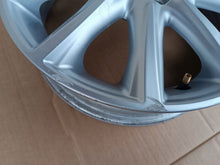Load image into Gallery viewer, 1x Alufelge 15 Zoll 4.5" 4x100 35ET 52910G5500 Toyota Aygo Rim Wheel FEL4556285267xl
