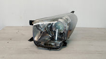Laden Sie das Bild in den Galerie-Viewer, Frontscheinwerfer Toyota Iq Xenon Links Scheinwerfer Headlight SCH9992285762mt
