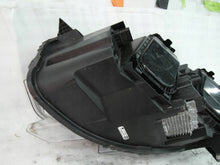 Laden Sie das Bild in den Galerie-Viewer, Frontscheinwerfer Opel Zafira Vivaro 9832836480-00 00218274-01 Xenon Rechts