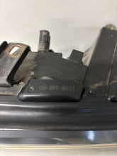 Laden Sie das Bild in den Galerie-Viewer, Frontscheinwerfer BMW X5 E53 15183300 Xenon Links Scheinwerfer Headlight SCH9357710763fv